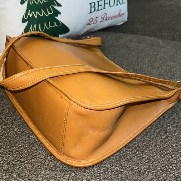 Coach Tan Leather Crossbody Bag - Picture 7 of 12